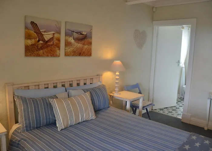 Beach Cottage 1